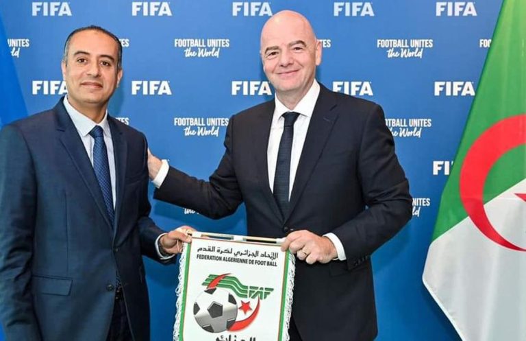 جياني إنفانتينو يطلب من الجزائر تنظيم كأس العالم
